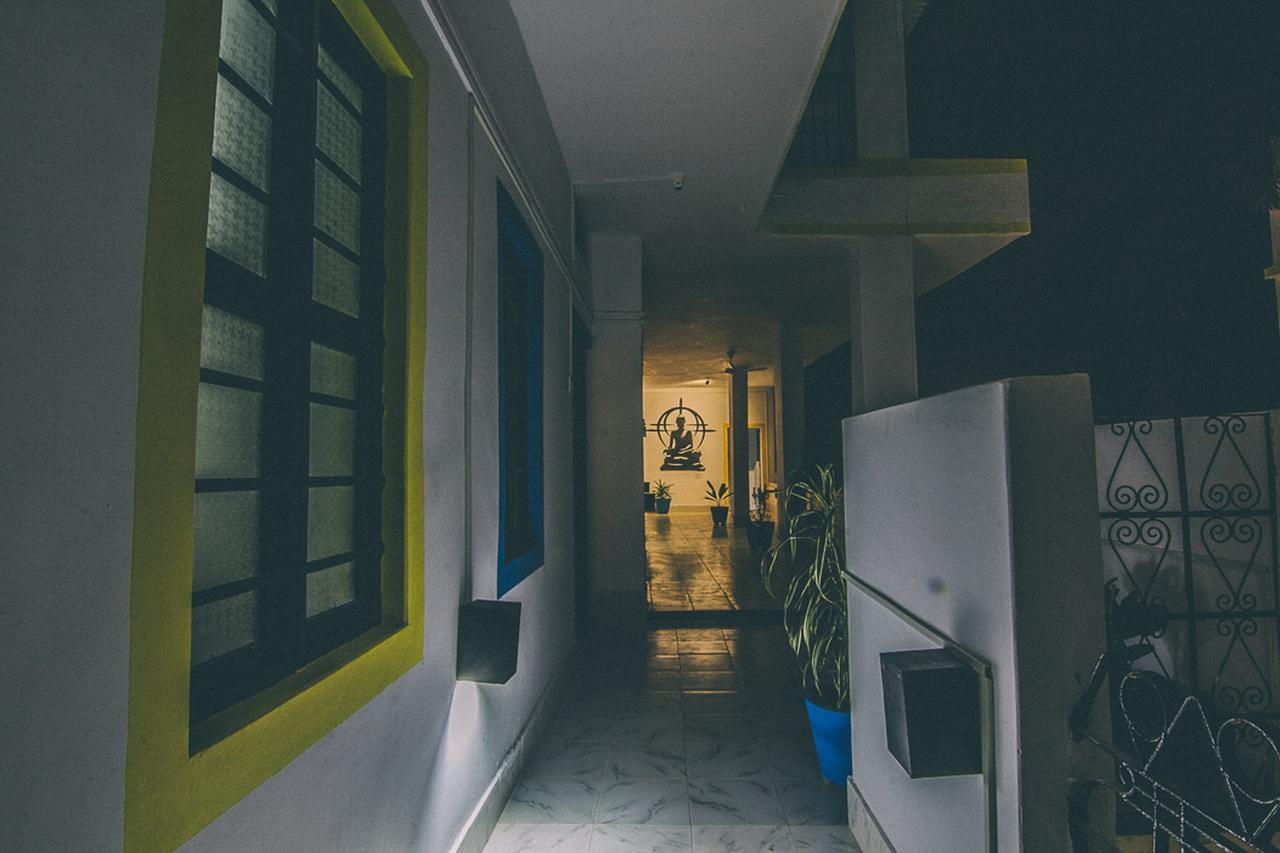 Hostelavie - Bénarès Extérieur photo