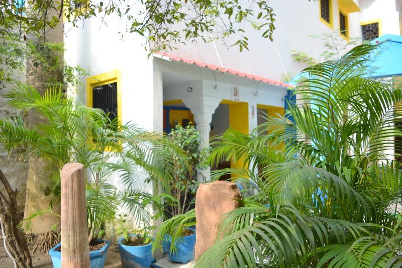 Hostelavie - Bénarès Extérieur photo